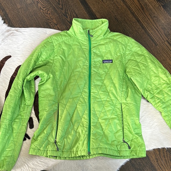 Patagonia Jackets & Blazers - Patagonia Light Weight Long Sleeve Quilted Jacket